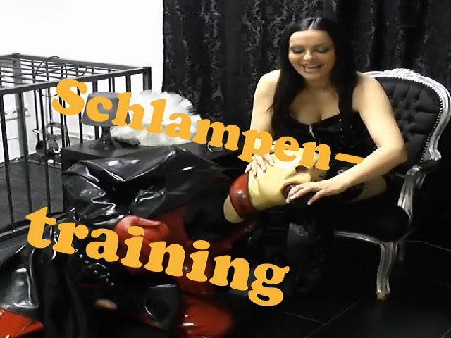 LadyLatoria's Porno Video: Schlampentraining